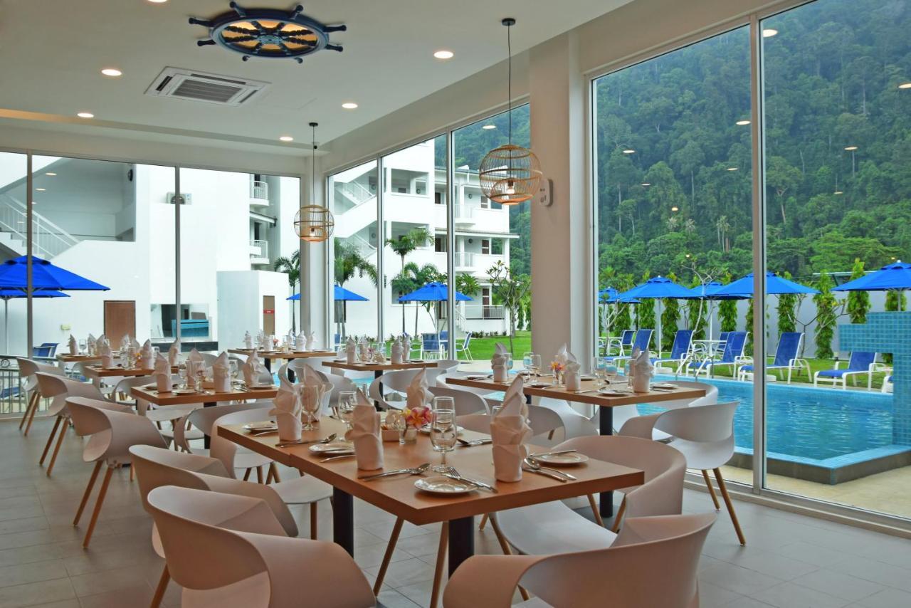 Avi Pangkor Beach Resort Kampong Pasir Bogak Extérieur photo